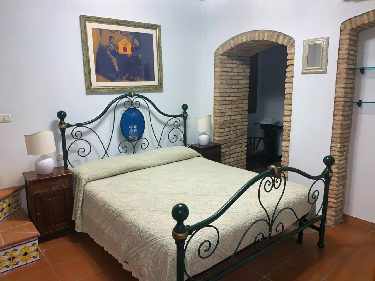 Отель Relais Del Porto Кальяри Экстерьер фото