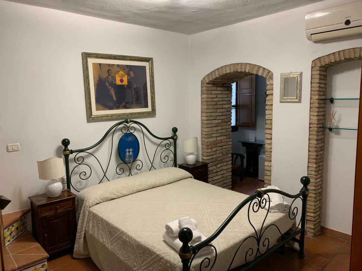 Отель Relais Del Porto Кальяри Экстерьер фото